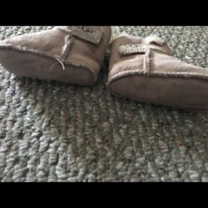 Baby ugg